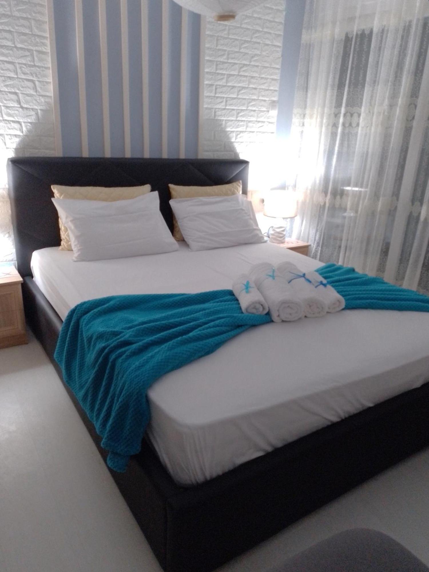 Niko'S Apartment - Beautiful Sea View Apartment ! Peraia  Ngoại thất bức ảnh
