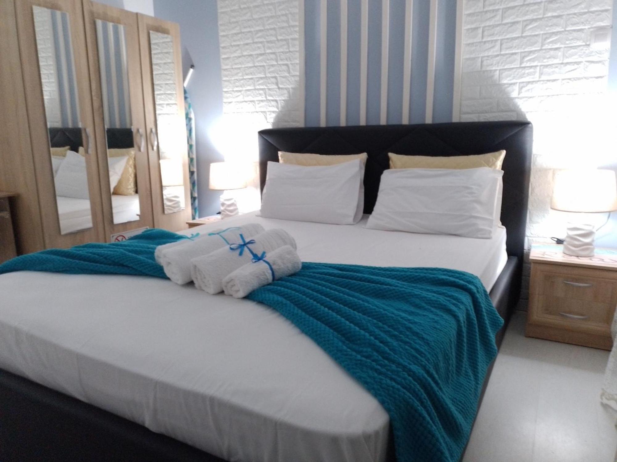 Niko'S Apartment - Beautiful Sea View Apartment ! Peraia  Ngoại thất bức ảnh